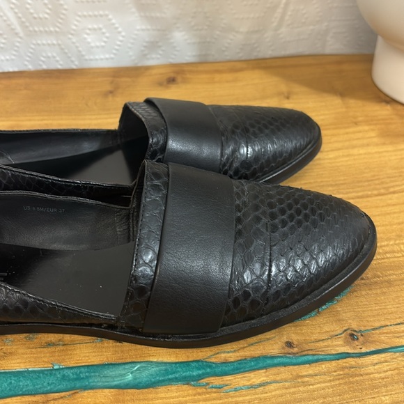 Vince Mason Black Leather Flats 6.5 - Picture 2 of 10